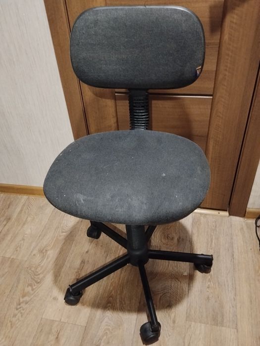 Компьютерное кресло бу.