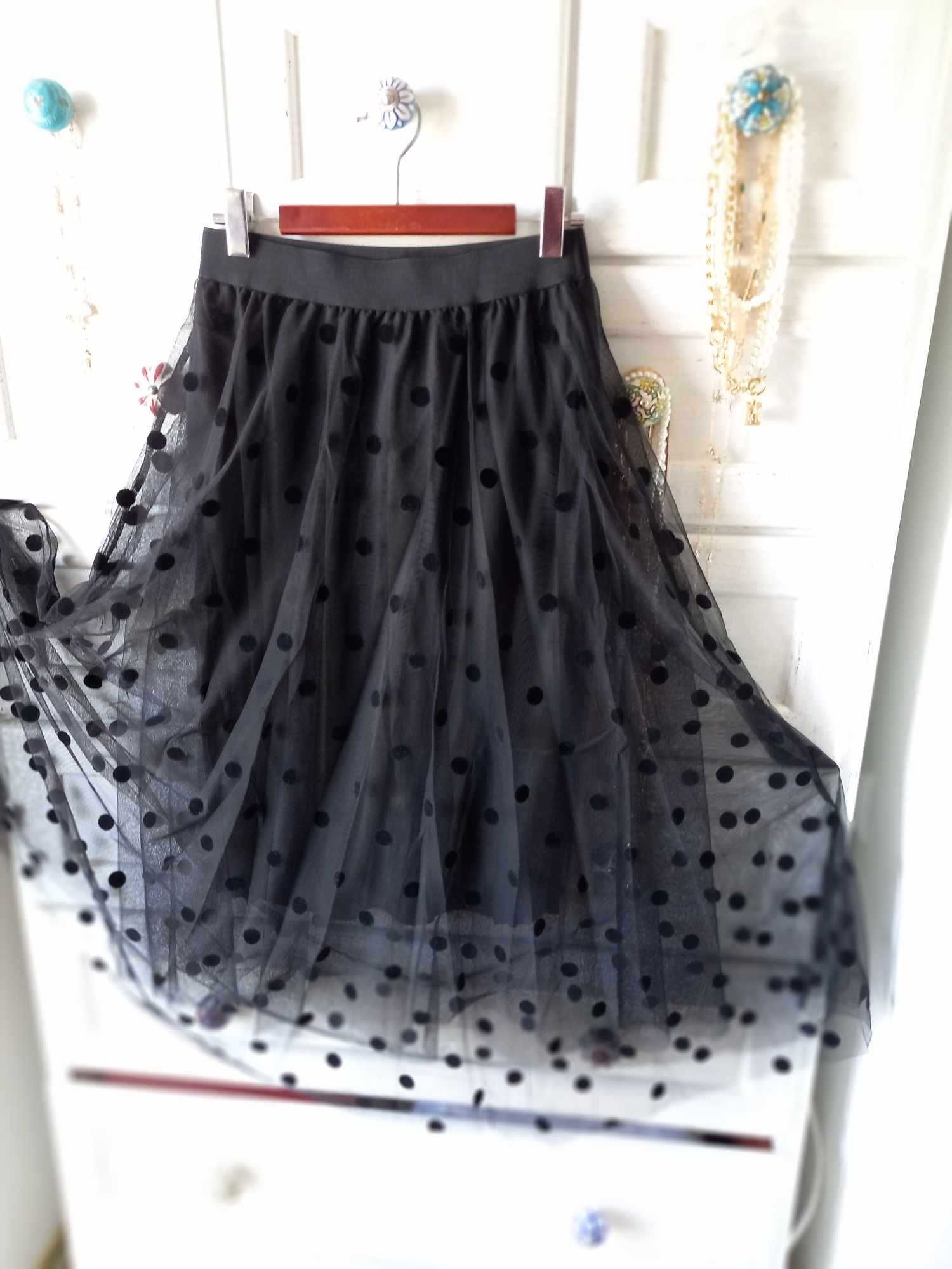 юбка  фатиновая с бархатными вставками