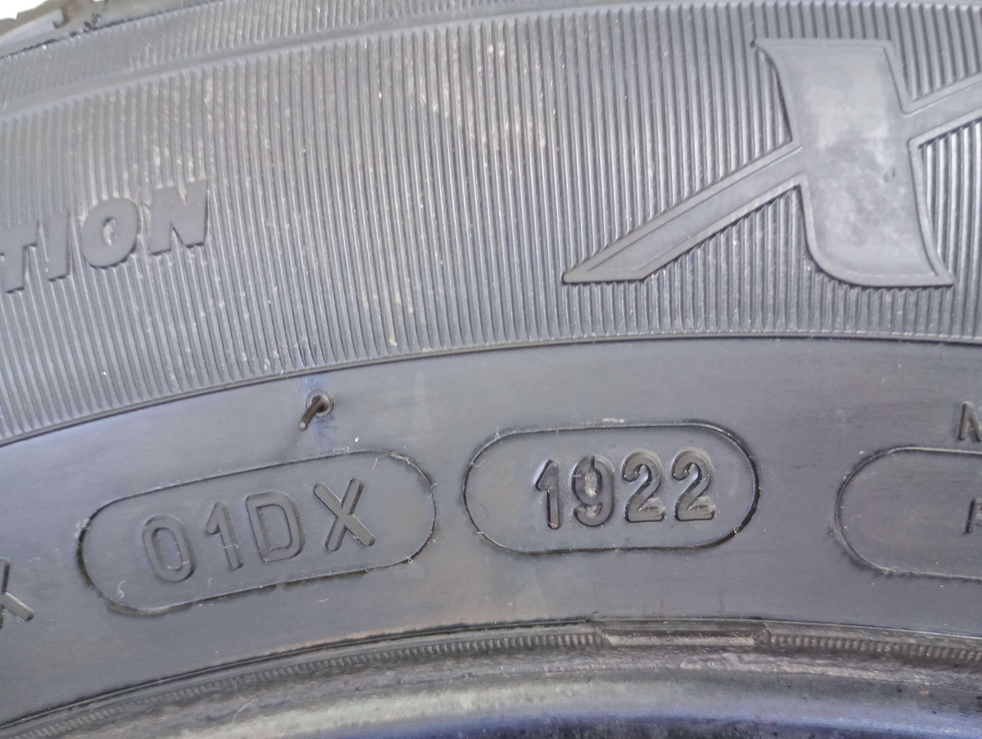 205/55 r16 2шт Michelin 22р. зима резина 205 55 16 (w14*2)