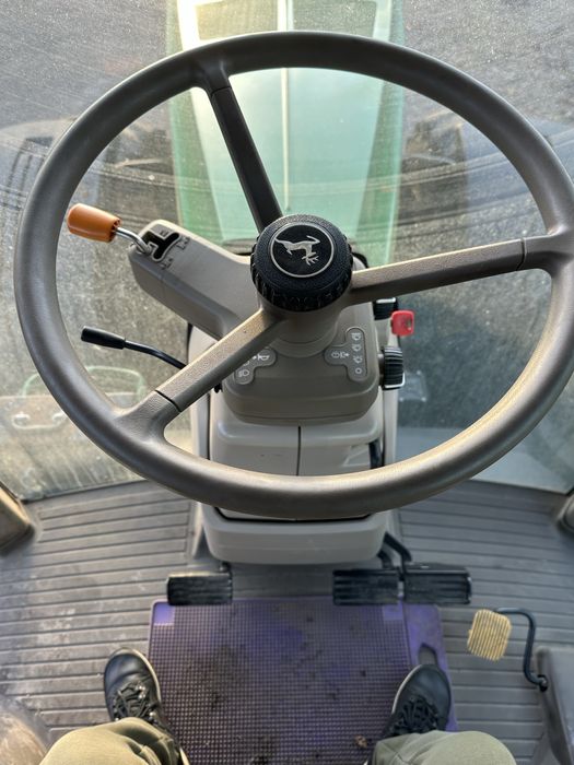 Трактор John Deere 8345R