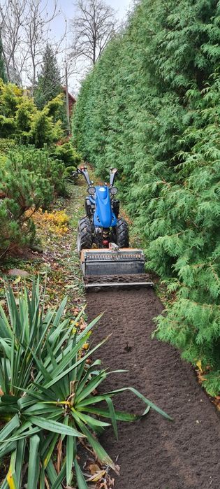 Usługi glebogryzarką separacyjną. Zakładanie i renowacja trawników.