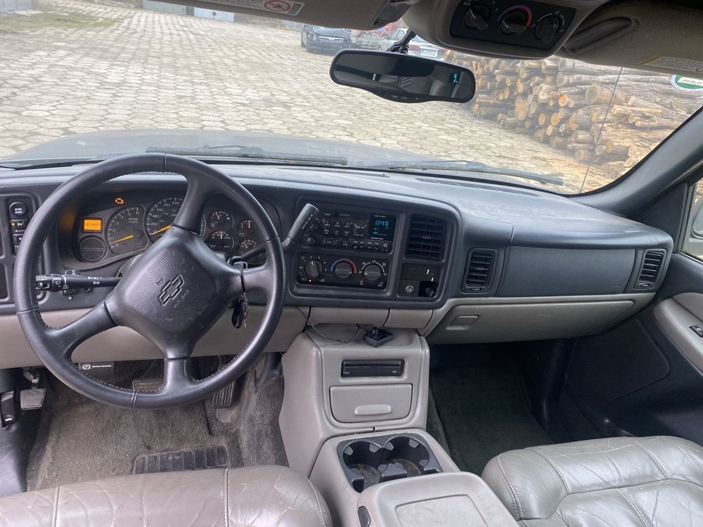 Chevrolet Tahoe Yukon GMC 5.3 v8 00r 4x4 LPG hak 3.5t 100% sprawny !