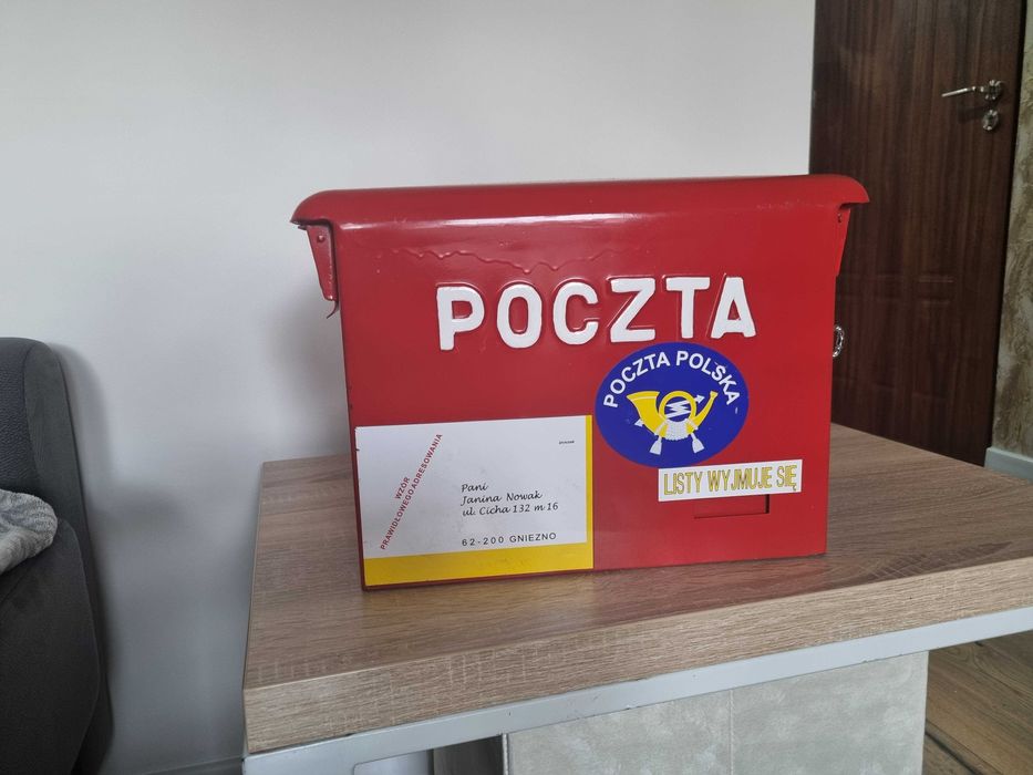 Skrzynka poczta weselna, prl, na ślub z kluczem bdb stan
