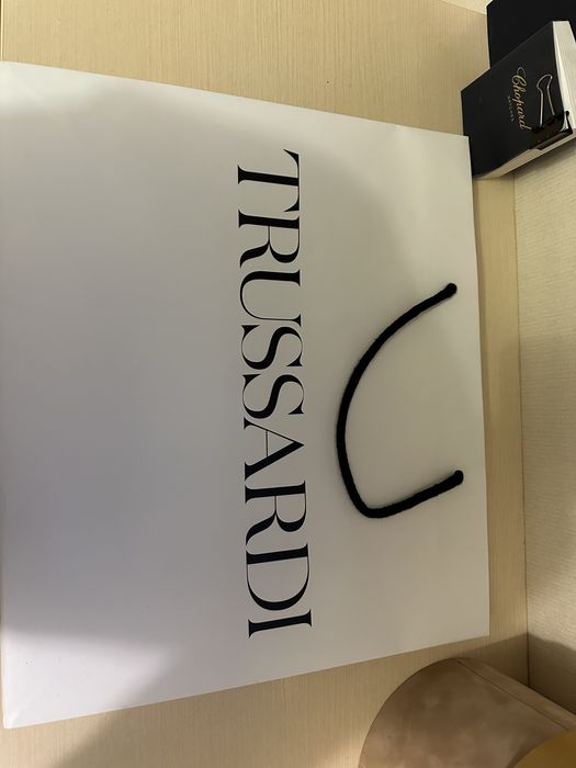 Новий великий пакет Trussardi