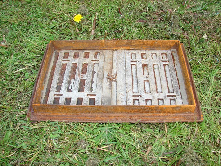 Stare ażurowe drzwiczki żeliwne do pieca wędzarni kuchni 37x25cm