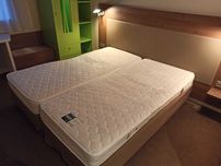Łóżko pojedyncze z materacem (200х90 cm) - Duża ilość!!!