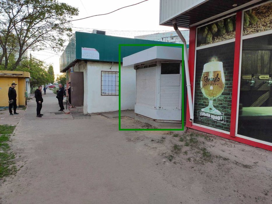 Здам вул. Амосова зупинка 9 м2