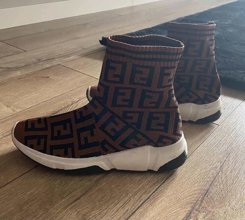 Buty sneakersy skarpetowe sportowe Fendi designerskie Balenciaga r. 40