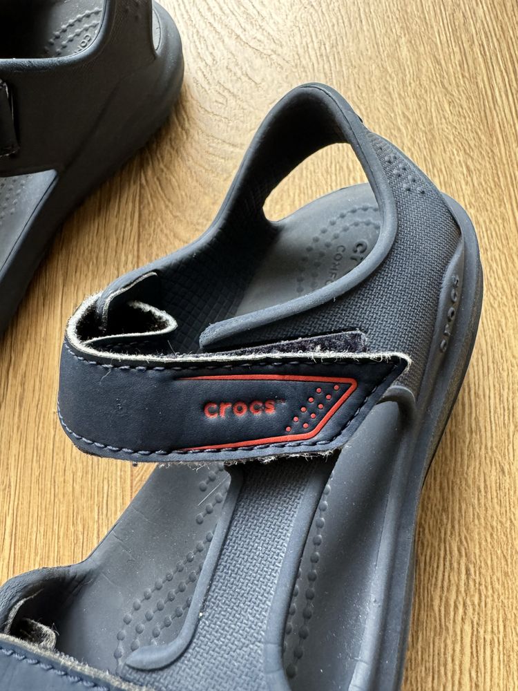 Босоніжки crocs c12