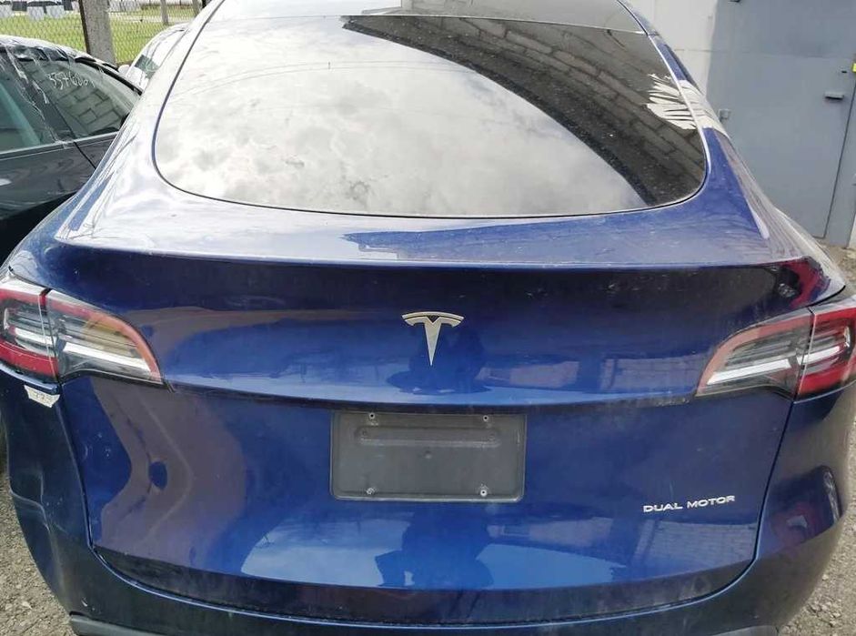 Tesla Model Y ляда кришка багажника рест дорест