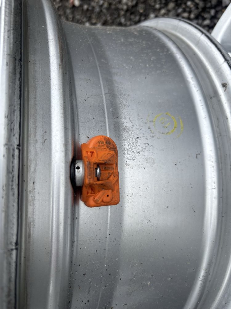 Oryginalna felga aluminiowa 17” 5x112 Vw ET41
