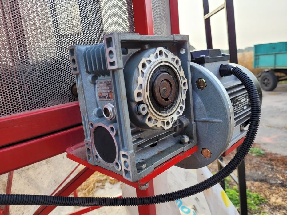 Зернова сушарка. 10 кубів. Нержавіюча сталь.