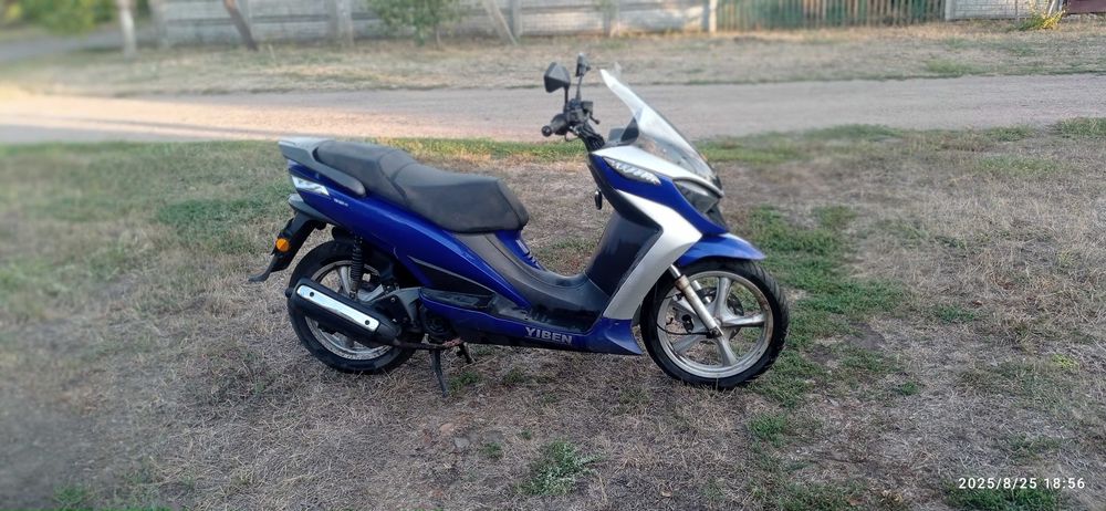 Скутер yiben 150