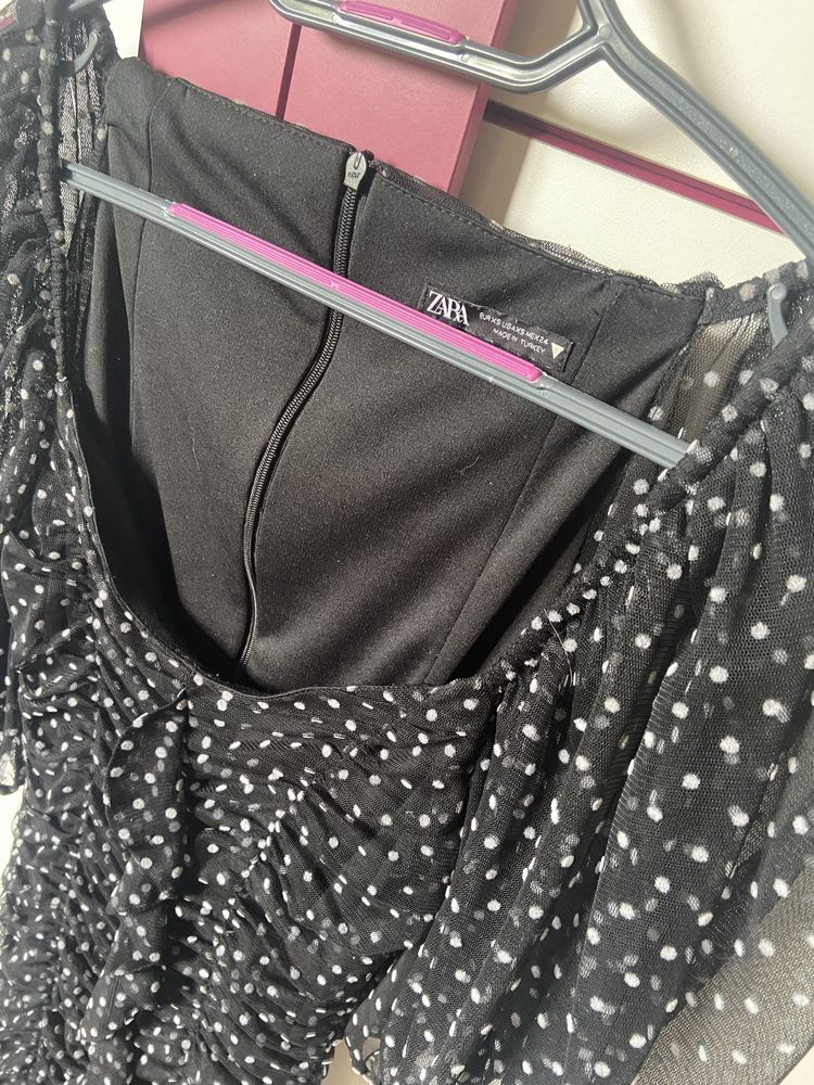 Czarna sukienka w groszki Zara XS