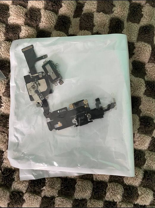 Iphone 11 pro max 256 gb на запчастини