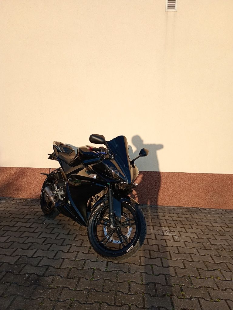 Yamaha YZF R125, nowy napęd, soczewka