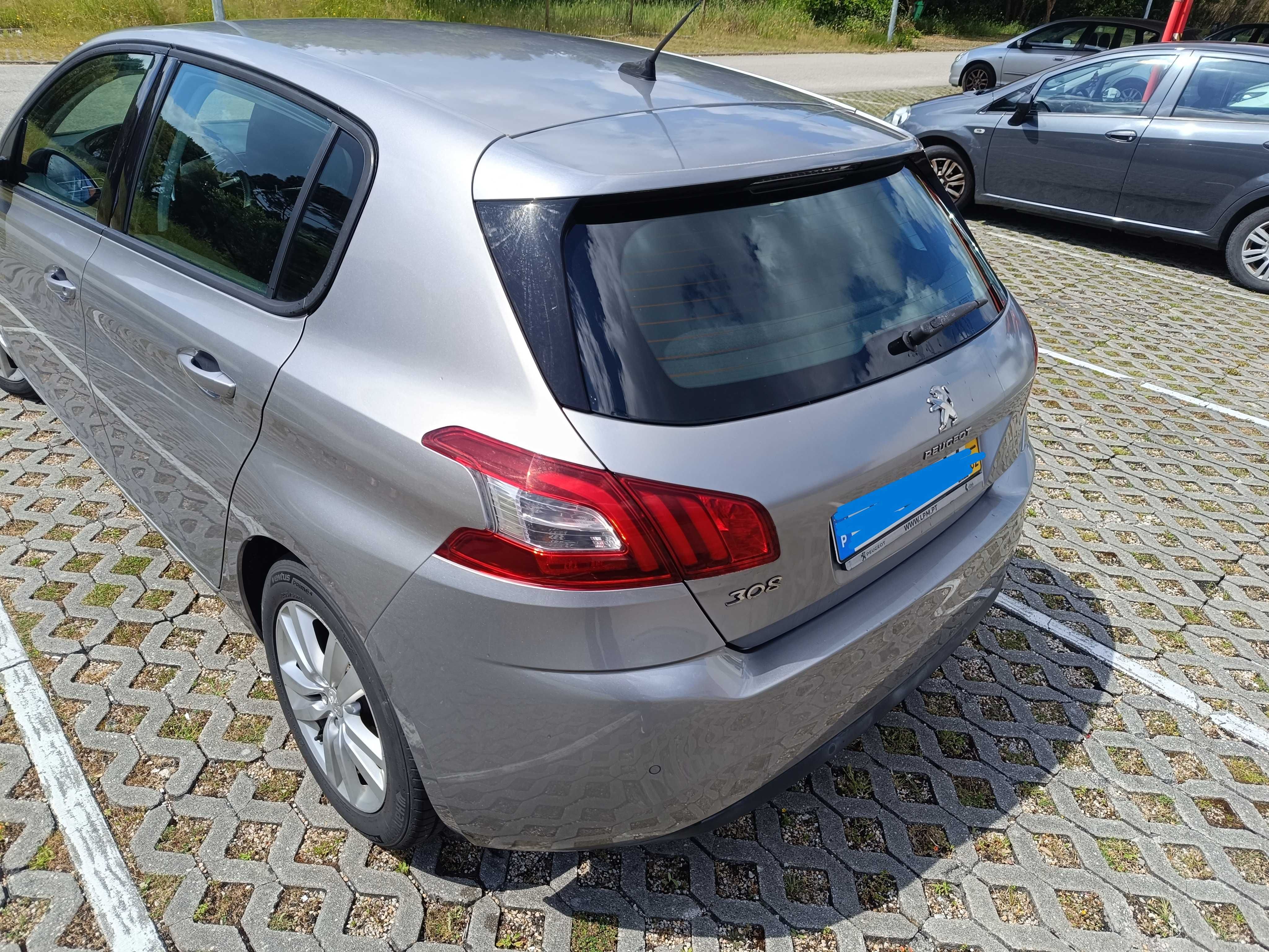 Peugeot 308 ACTIVE 1.6 HDI com revisões na marca