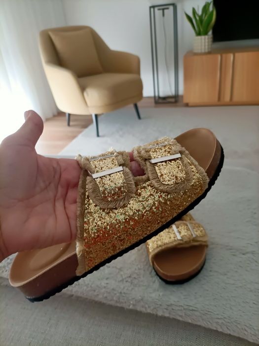 Chinelos confortáveis n.40