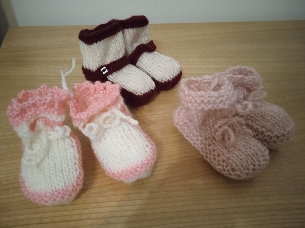 Sapatinhos de bebe/ carapins bebé