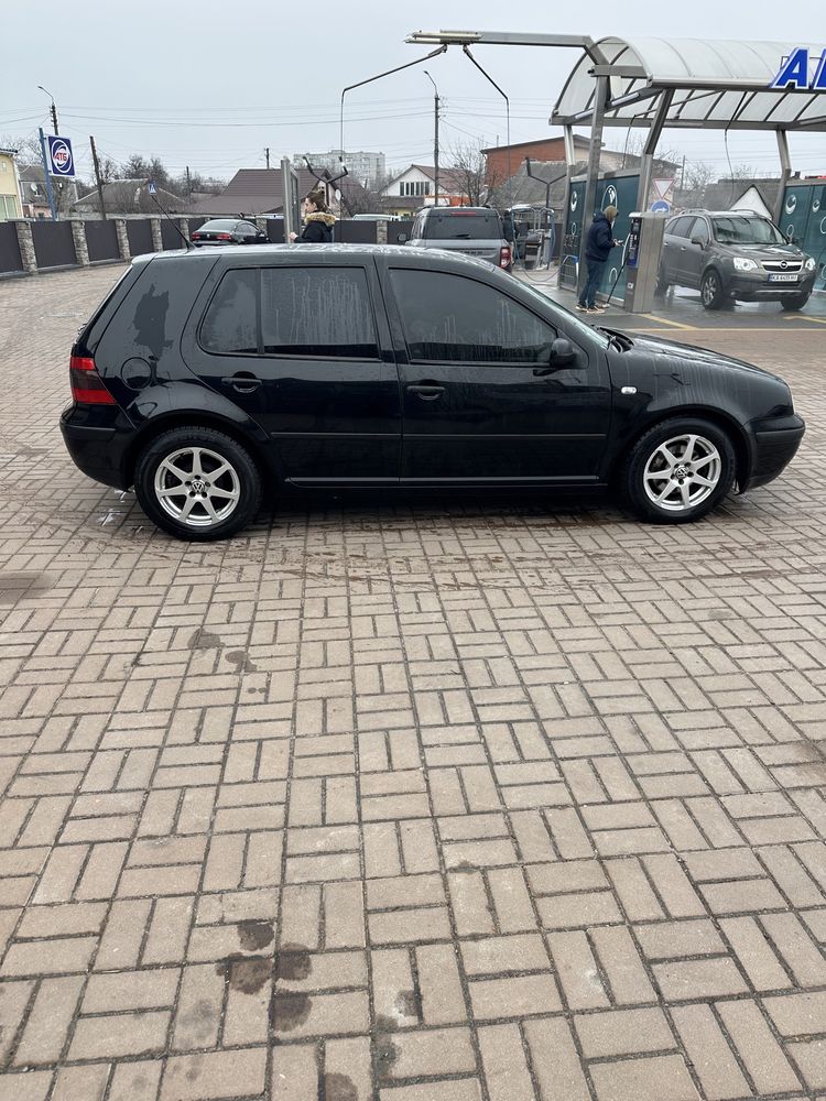 Volkswagen Golf 2002