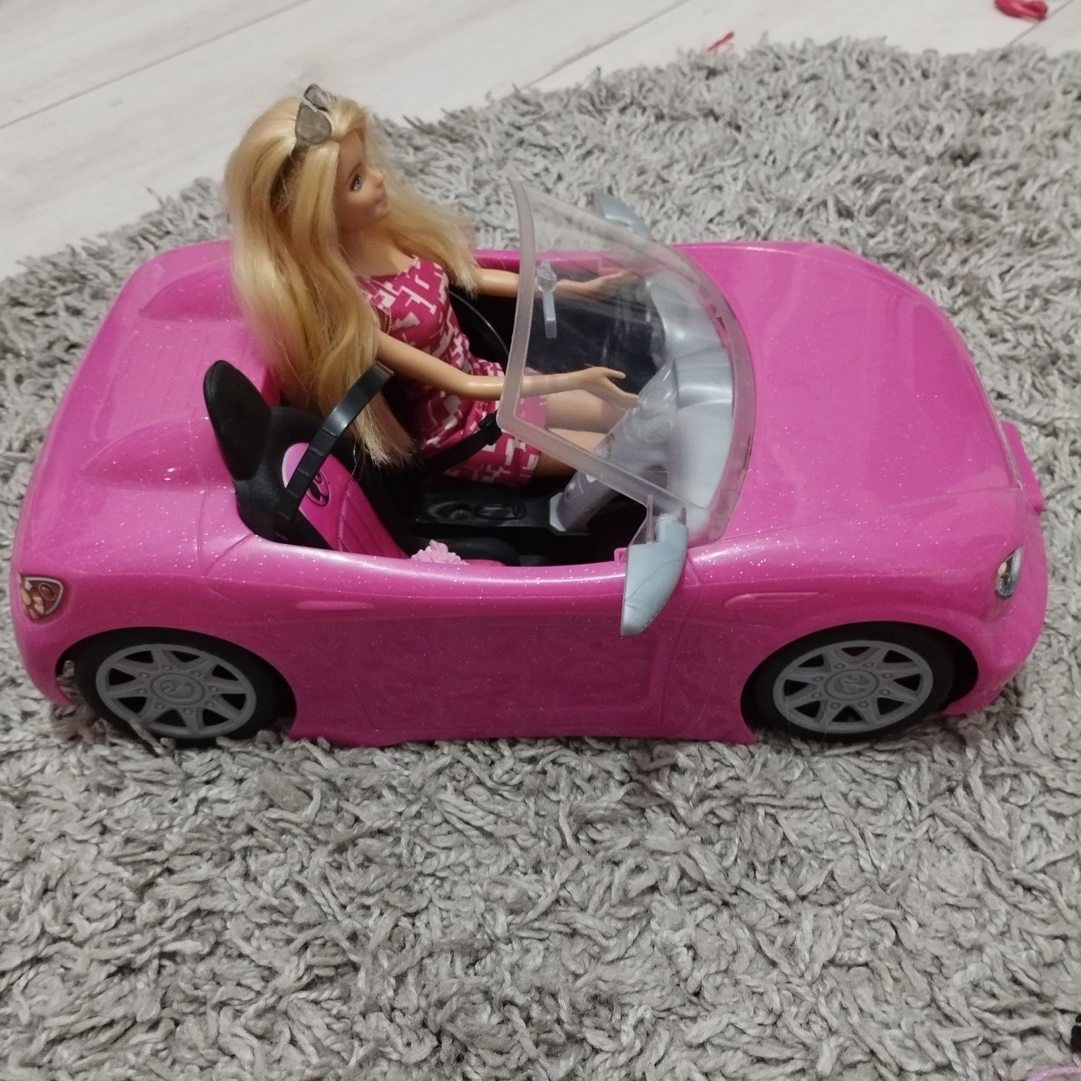 Auto z Barbie, luksusowy kabriolet