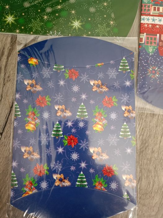 Sprzedam zestaw pudełek ozdobnym.