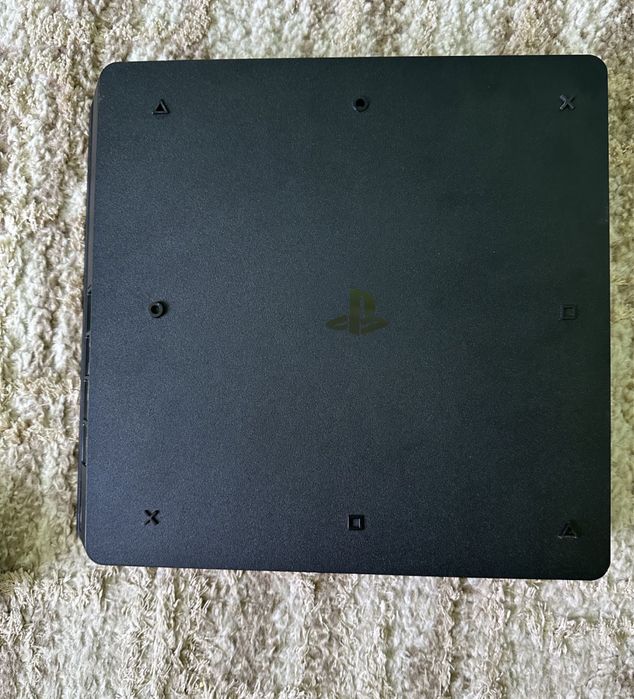 Playstation 4 slim 1TB 11.00 GoldHen