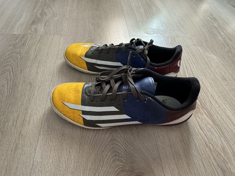 Футзалки adidas 38 розміру