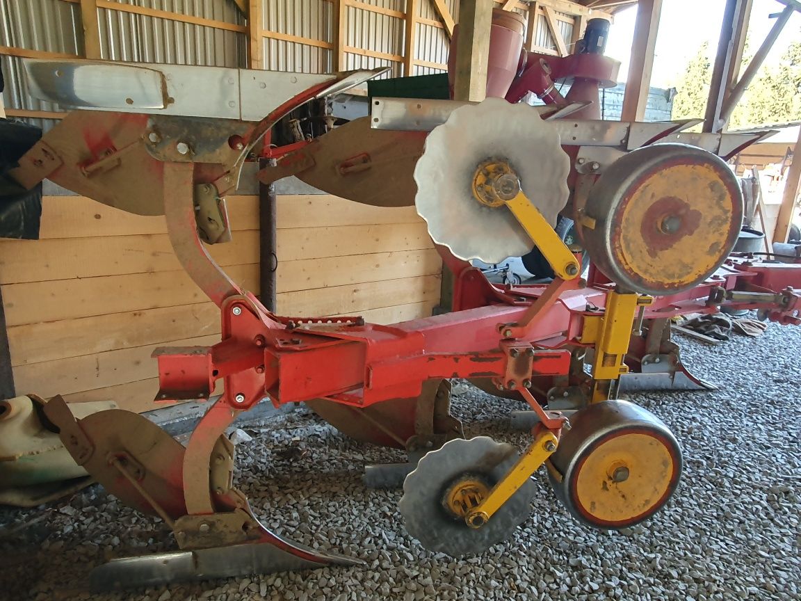 Pług 4 skibowy pottinger servo IV