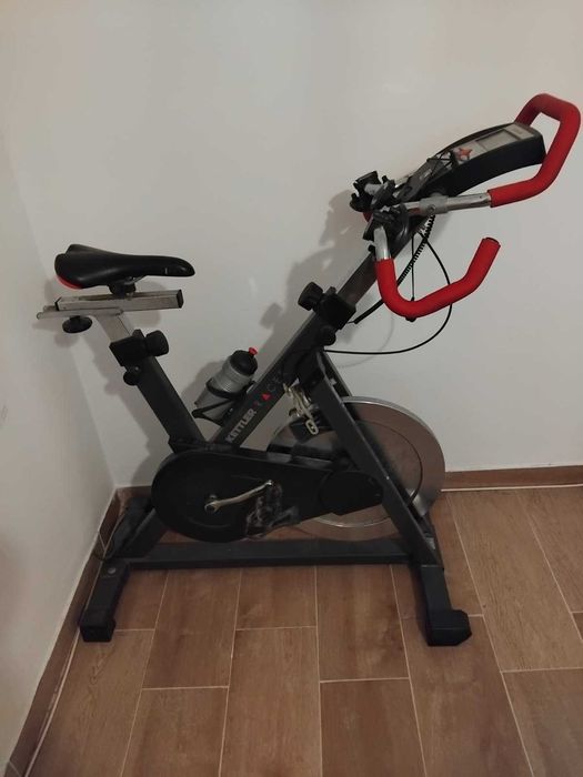 Bicicleta spinning como nova
