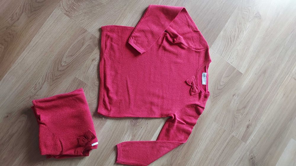 H&M jak nowe, swetry świąteczne dla bliźniaczek 122-128