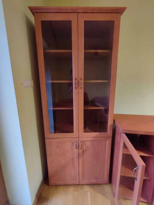 Zestaw mebli biurowych