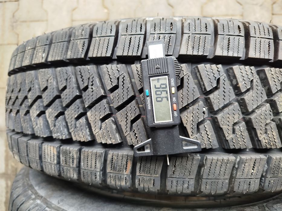 Opony zimowe 215/65 r16C Lassa 2020 rok