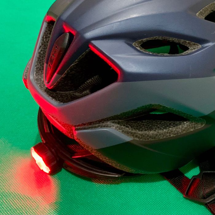 велосипедний шолом MET Crossover Active