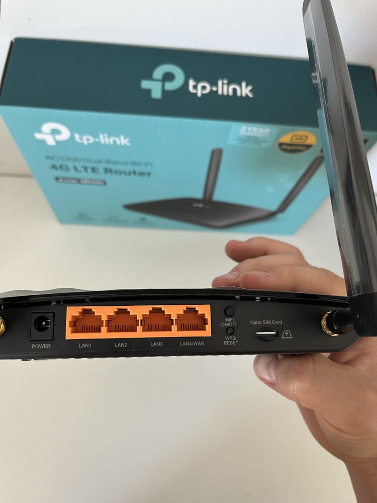 Router TP-LINK Archer MR400 2.4 / 5 GHz (DualBand), Gniazdo SIM