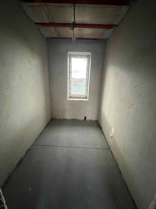 Будинок / 212м2 / біля озера / Чистовий ремонт / Без комісії