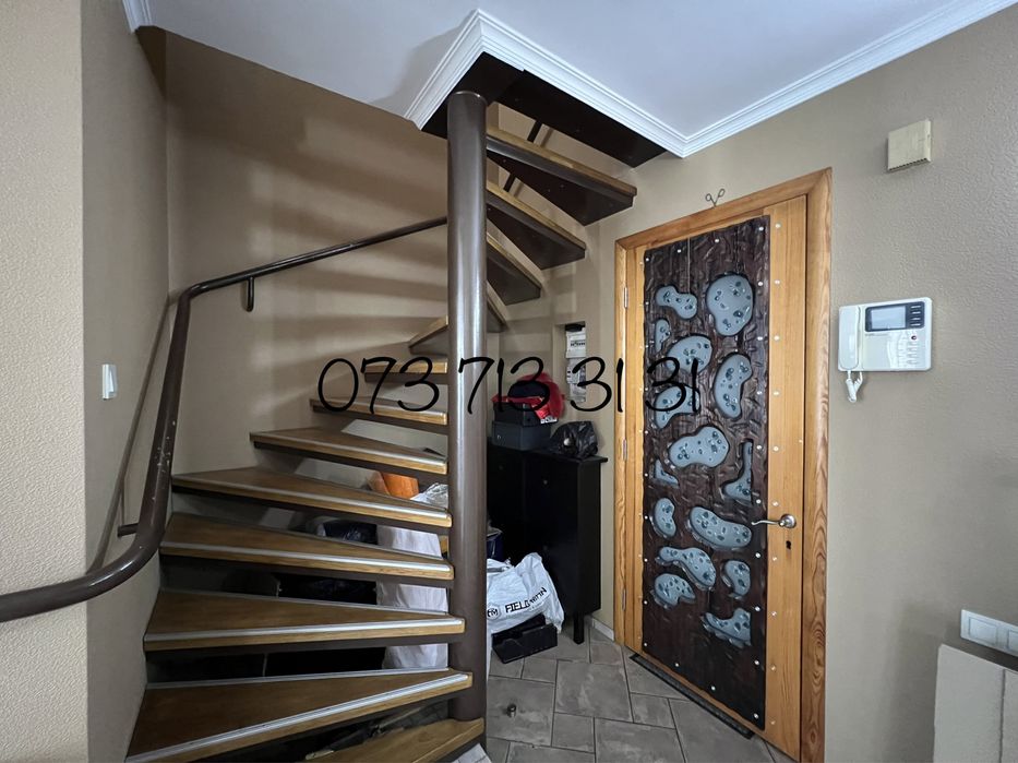 МЕНЬШЕ 500$/м2! Продам 2-уровневую 3 к. квартиру 135м Клочковская 105а