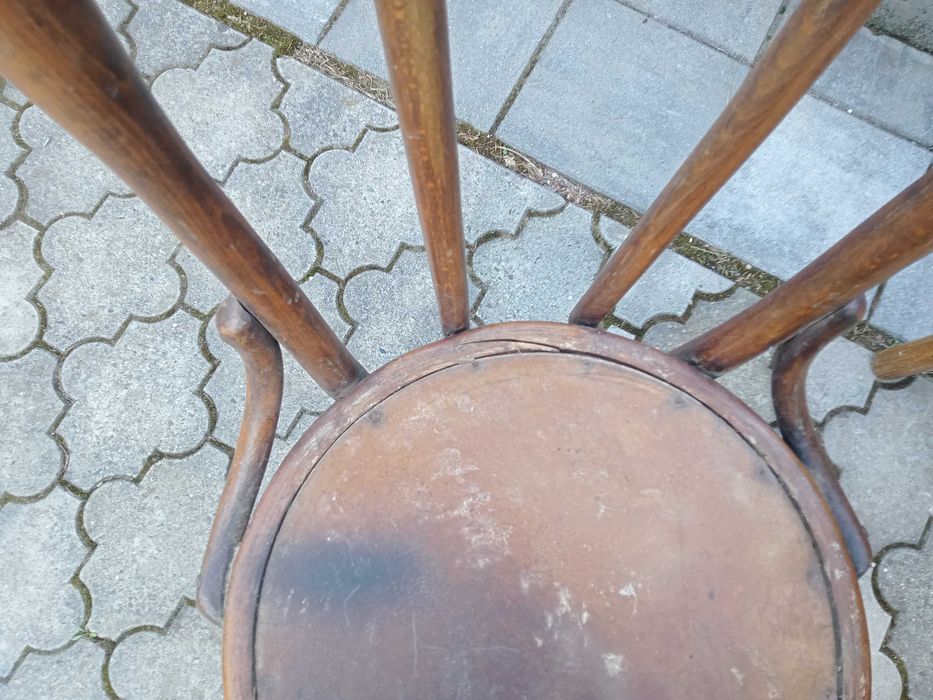 Stary wieszak, stół,  2 krzesła, komplet, Thonet, krzesło gięte