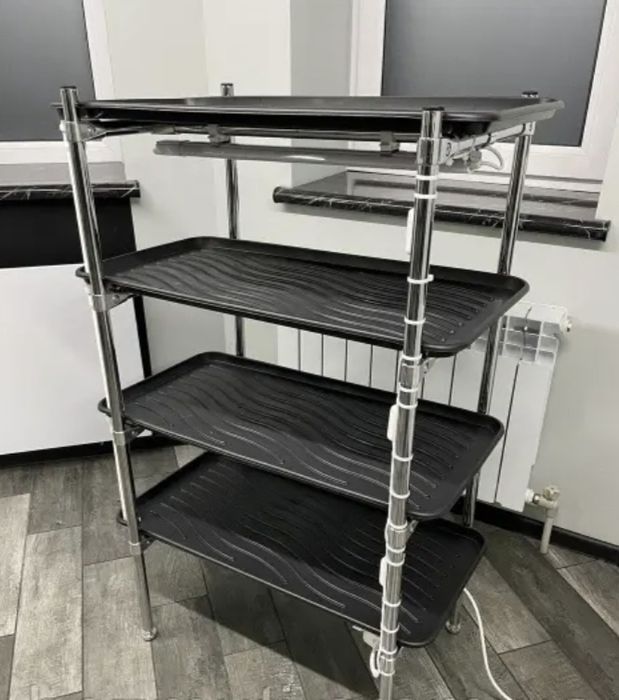 Стілаж для вирощування мікрозелені