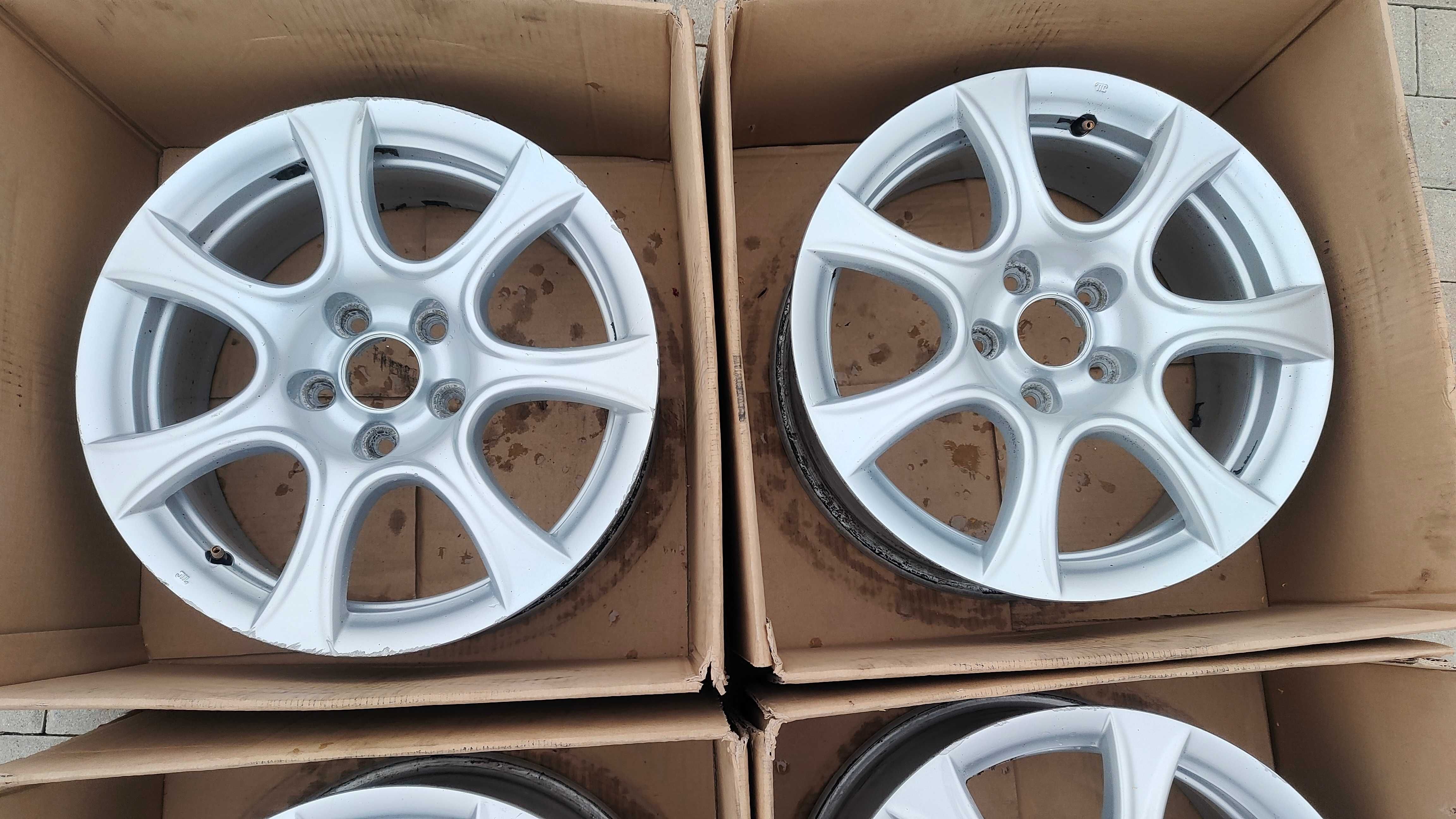 Felgi Aluminiowe 16 Cali 7j et41 VW Mercedes Audi Touran Golf V VI