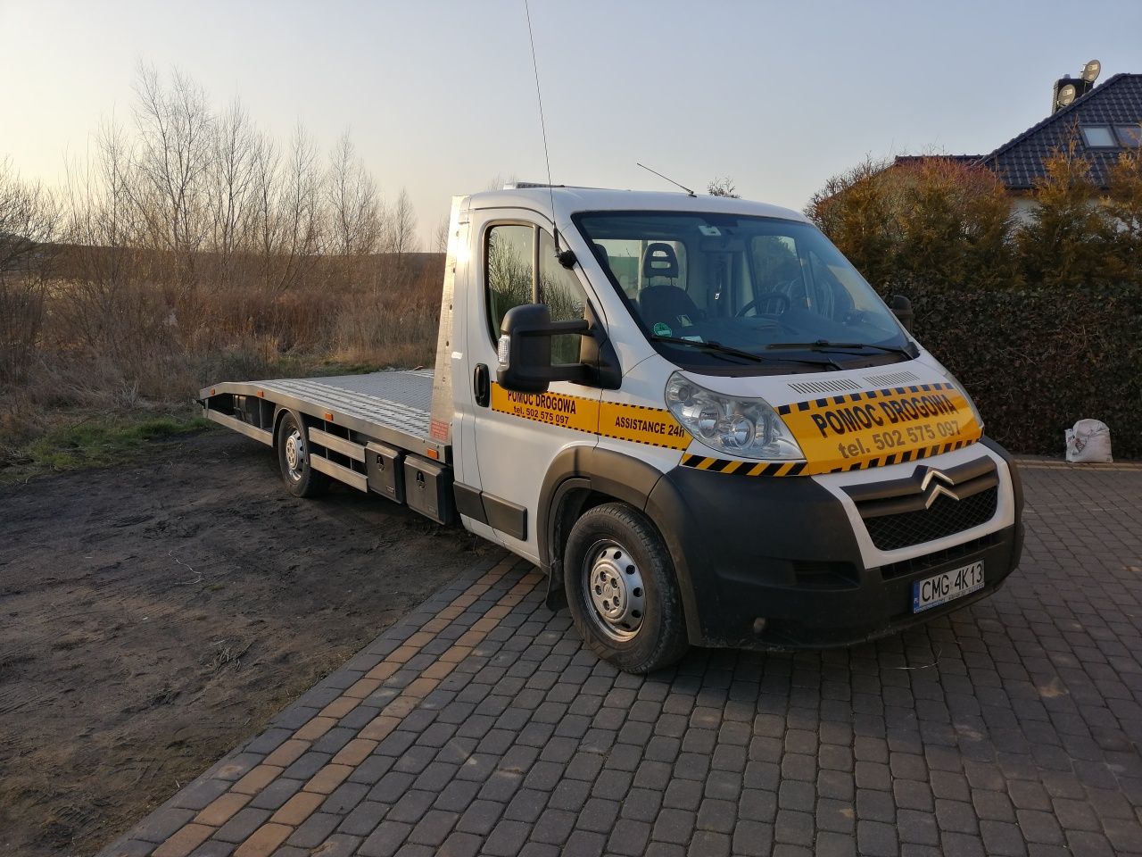 Pomoc drogowa, autolaweta, usługi transportowe kraj zagranica 2zl