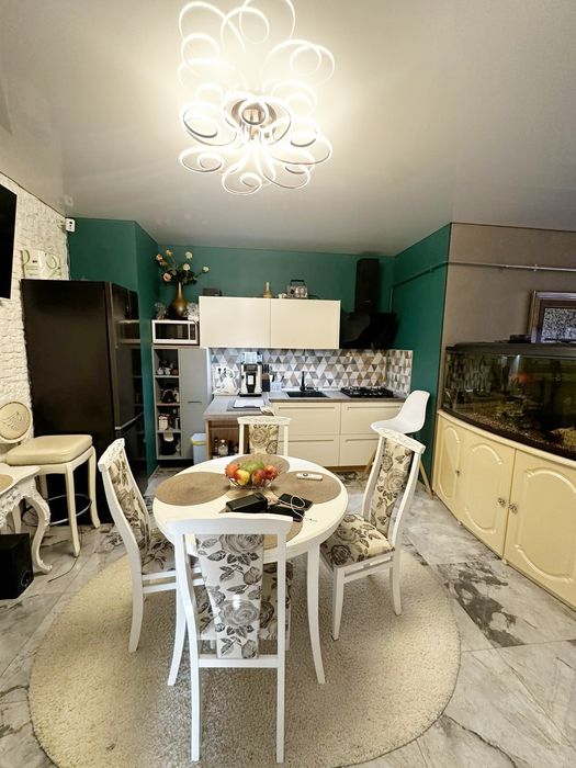 Продаж частини будинку Центр