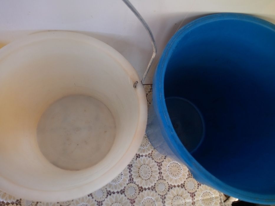 Продам ведра пластиковые.