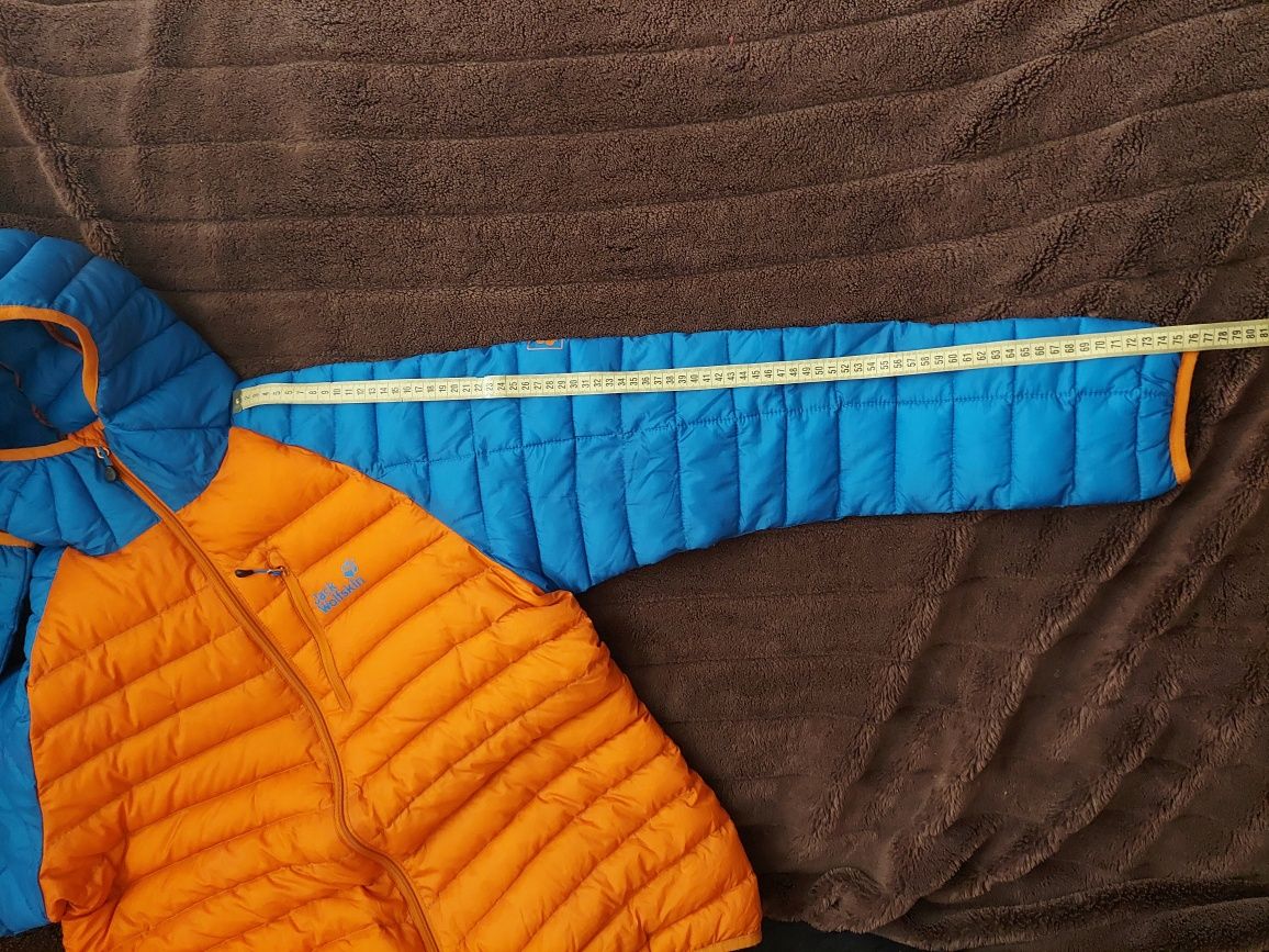 Куртка пуховик ультралегкий фірми Jack wolfskin mammyt оригінал 

Розі