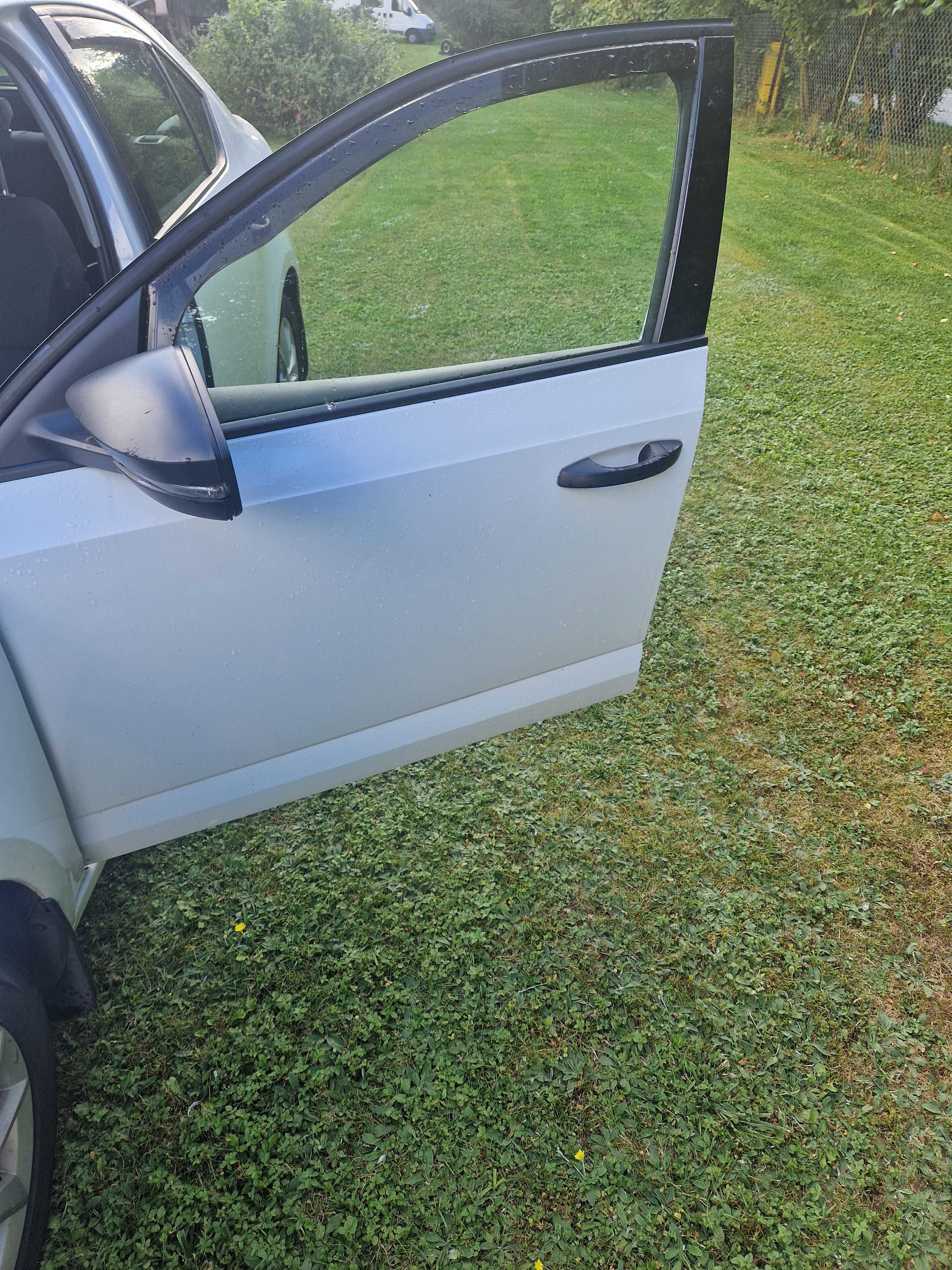 Skoda Octavia 3 III la7w części pas przedni chłodnice LS9R ćwiartka dr