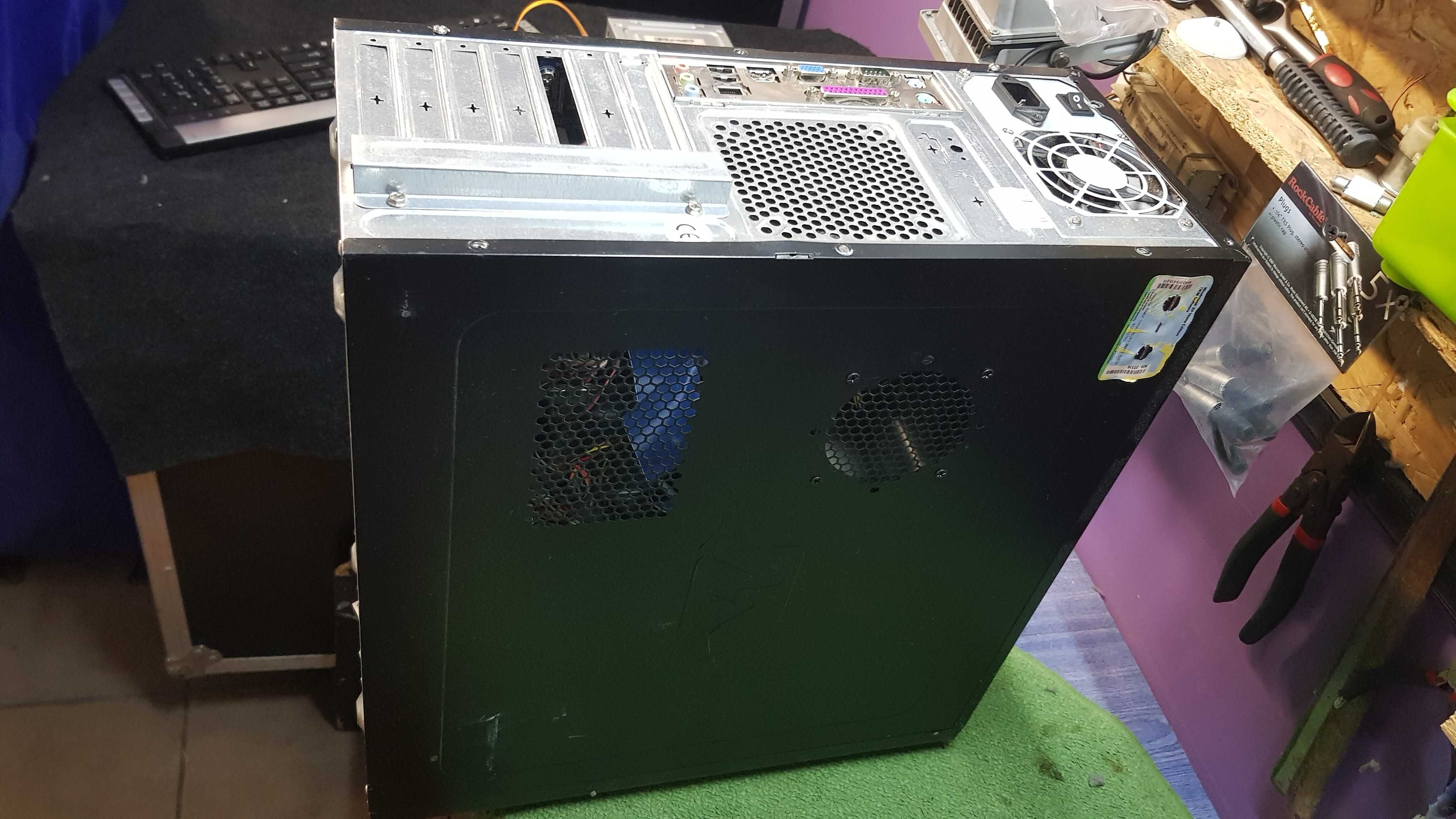 Komputer ATX  Gigabyte + AMD + Zasilacz 400W + RAM + DVD