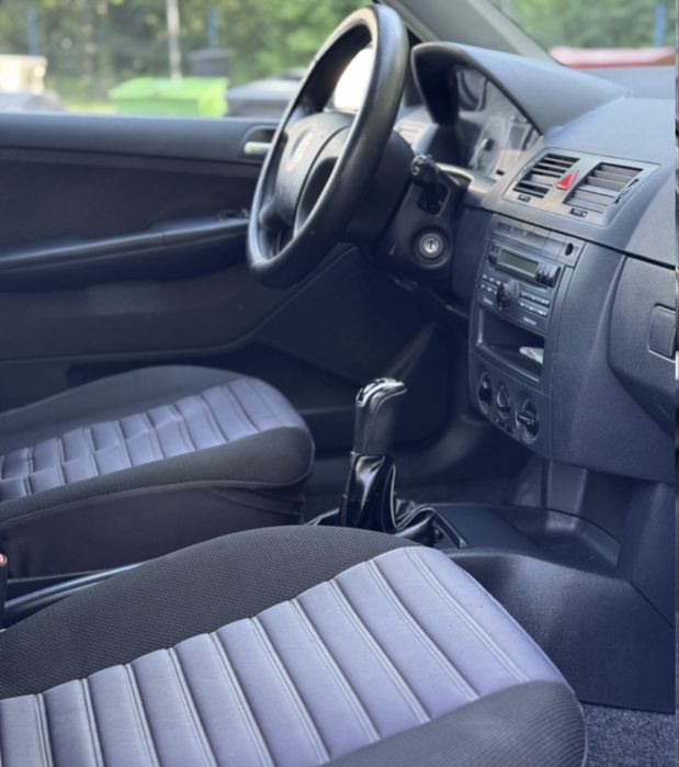 Шкода Фабія / Skoda Fabia 1.4 Газ / Бензин Універсал