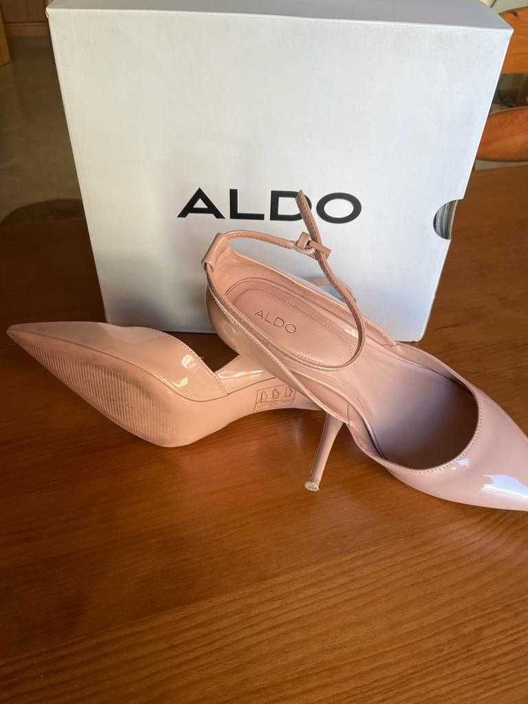 Sapatos da marca Aldo