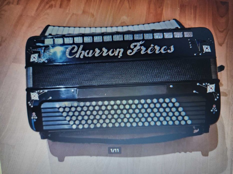Akordeon charon freres ladny