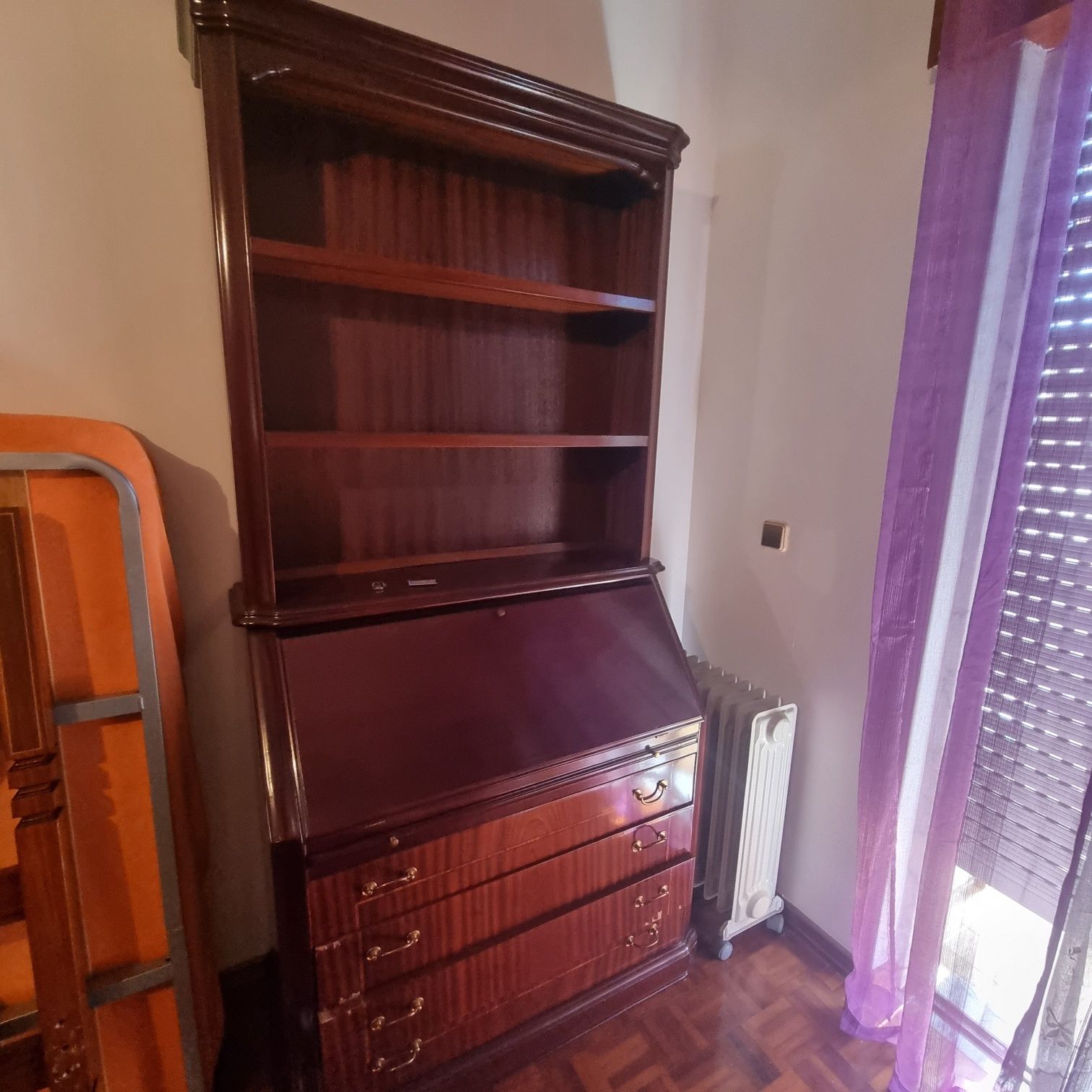 Móvel secretária